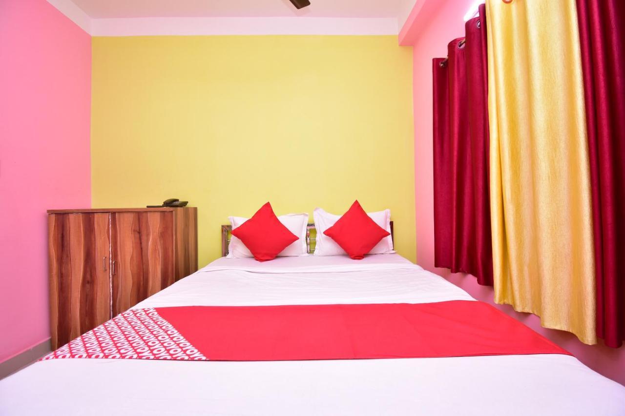 Oyo 16609 Trinayani Guest House Tarapith Exterior foto